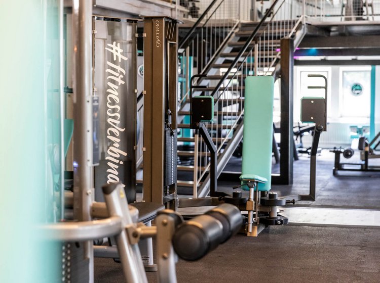 Trainingsbereich mit Treppe in Tobi's Gym